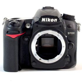 ニコン Nikon D7000 ボディ デジタル 一眼レフカメラ 中古