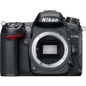 ニコン Nikon D7000 ボディー <プレゼント包装承ります>