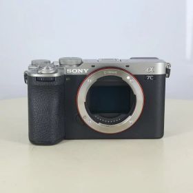 【中古】 (ソニー) SONY ILCE-7CM2 S アルフア7CII ボデイ【中古カメラ デジタル一眼】 ランク：B