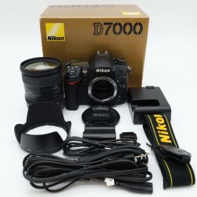 Nikon D7000 18-200VRII キット