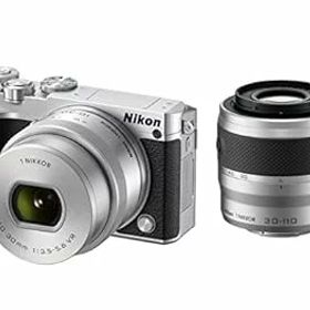 【中古】(非常に良い)Nikon ミラーレス一眼 Nikon1 J5 ダブルズームキット シルバー J5WZSL