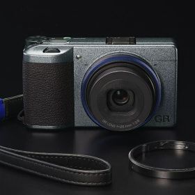 RICOH GR IIIx Urban Edition ハイエンドコンパクトデジタルカメラ リコー