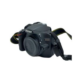 Nikon◆デジタル一眼カメラ D3200 ボディ [ブラック]