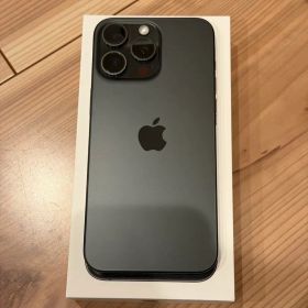 iPhone15promax ブラックチタニウム美品