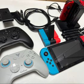 【ジャンク】Nintendo Switch 本体および周辺機器セット