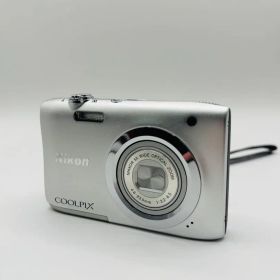 Nikon COOLPIX A100 シルバー オールドコンデジ