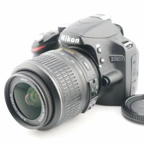 ★美品★ショット数2,324回★ニコン NIKON D3200 + AF-S DX NIKKOR 18-55mm F3.5-5.6 G VR★ W0110＃4198