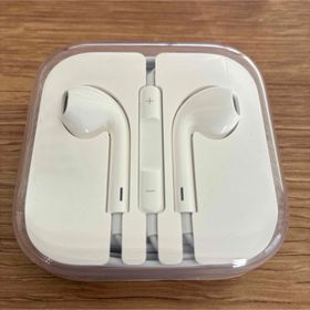 アップル(Apple)のApple純正イヤホン EarPods（3.5 mmヘッドフォンプラグ）①(ヘッドフォン/イヤフォン)