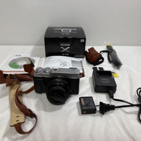 FUJI FILM デジタルカメラ X-E2 SILVERレンズXF18F2 R