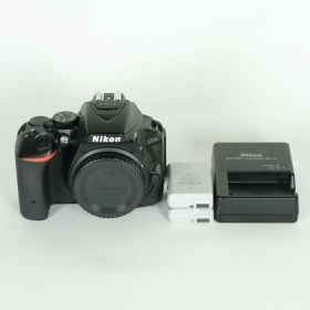 [美品 | シャッター数9,250回｜バッテリー2個付] Nikon D5500 | Nikon Fマウント