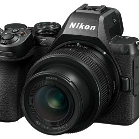 Nikon ミラーレス一眼カメラ Z5II 24-50 レンズキット【お取り寄せ（5週から7週程度見込み）での入荷、発送】