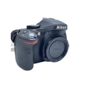 Nikon◆デジタル一眼カメラ D5200 18-55 VR レンズキット [ブラック]