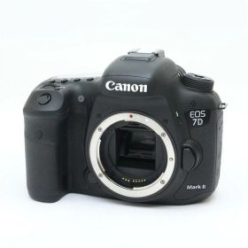 【中古】 《並品》 Canon EOS 7D Mark II ボディ [ デジタルカメラ ]