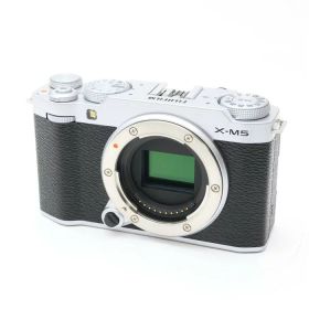 【中古】 《並品》 FUJIFILM X-M5 ボディ シルバー [ デジタルカメラ ]