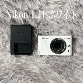 【美品】Nikon 1 J1 ホワイト 本体とバッテリー付き