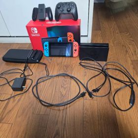 任天堂 Switch 通常版本体 【プロコン・ケース・128GB SD付き】