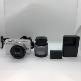 【中古】本体色褪せ)CANON EOS M10 レンズ2個付き[22]
