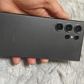 Samsung Galaxy S24 Ultra ブラック