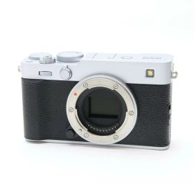 【中古】 《美品》 FUJIFILM X-E5 ボディ シルバー 【ストラップ取付部部品交換/各部点検済】 [ デジタルカメラ ]