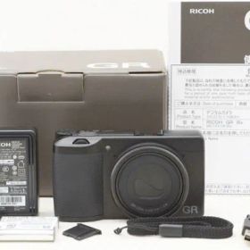☆新品同様☆ RICOH リコー GR IIIx 元箱 付属品 Shot数 僅か 1,150枚前後！ ♯26012804A