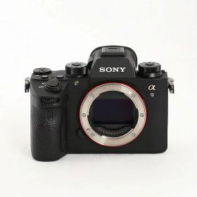 【中古】 (ソニー) SONY ILCE-9 α9 ボディ【中古カメラ デジタル一眼】 ランク：B