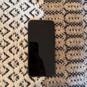 iPhoneSE 第3世代 128G ミッドナイト本体 箱付き SIMフリー