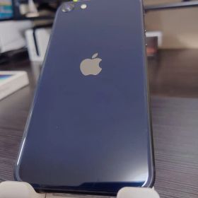 Apple iPhone SE (第3世代) ブラック128GBバッテリー80％