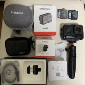 Insta360 ace pro 2 デュアルバッテリーキット 付属品多数