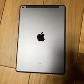 【美品】iPad(第8世代) 10.2インチ 128G cellular 付き