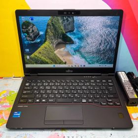 極美品 富士通 LIFEBOOK U7311/FX 13.3型 ノートPC 軽量