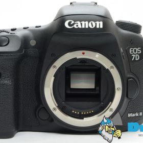 キヤノン Canon EOS 7D Mark II BODY デジタル一眼レフカメラ