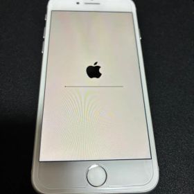 Apple iPhone 8 シルバー 本体 カメラだけ不具合有