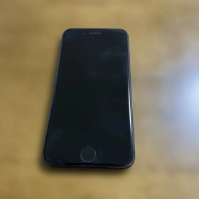 Apple iPhone 8 ブラック 本体