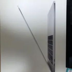apple macbook pro 15インチ 2018 256gb