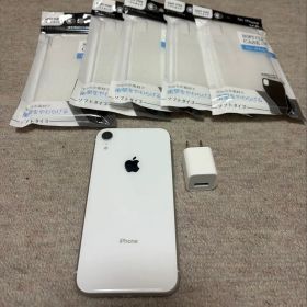 iPhone XR 64GB ホワイト ケース5点、純正充電コンセント付き