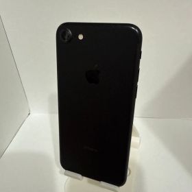 Apple iPhone7 32GB ブラック 本体