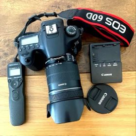 美Canon EOS 60D デジタル一眼 EF-S（18-135mm）レンズ付