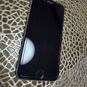 iPhone iPhoneSE 第二世代 64GB シルバー silver