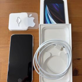 【美品】Apple iPhone SE (第2世代) ホワイト 64GB