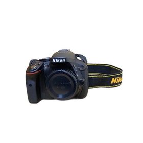 Nikon◆デジタル一眼カメラ D5300 ダブルズームキット [ブラック]