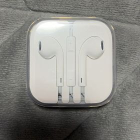新品未開封 純正 Apple EarPods 有線イヤホン ホワイト