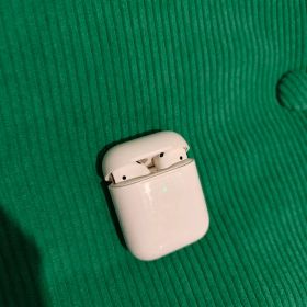 Apple AirPods 第2世代