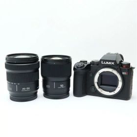 【中古】 《美品》 Panasonic LUMIX S5II ダブルレンズキット DC-S5M2W ブラック [ デジタルカメラ ]