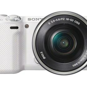 【中古】SONY ミラーレス一眼 NEX-5T パワーズームレンズキット シルバー シルバー NEX-5TL-S カメラ 中古 人気 おすすめ 高画質