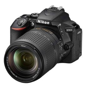 【中古】Nikon デジタル一眼レフカメラ D5600 18-140 VR レンズキット ブラック D5600LK18-140BK