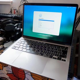 MacBook Pro 2020 13-inch 16GB/512GB