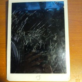 iPadAir2ジャンク wifi+cellar 64GB