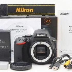 ☆極上美品☆ Nikon ニコン D5500 ボディ 元箱 付属品 Shot数 僅か 3,950枚前後！ ♯24122502