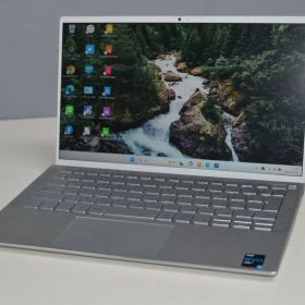 Inspiron 13 7300 中古 27,980円 | ネット最安値の価格比較 プライスランク