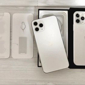 【初期化済み】iPhone11Pro シルバーホワイト64GB 箱付き